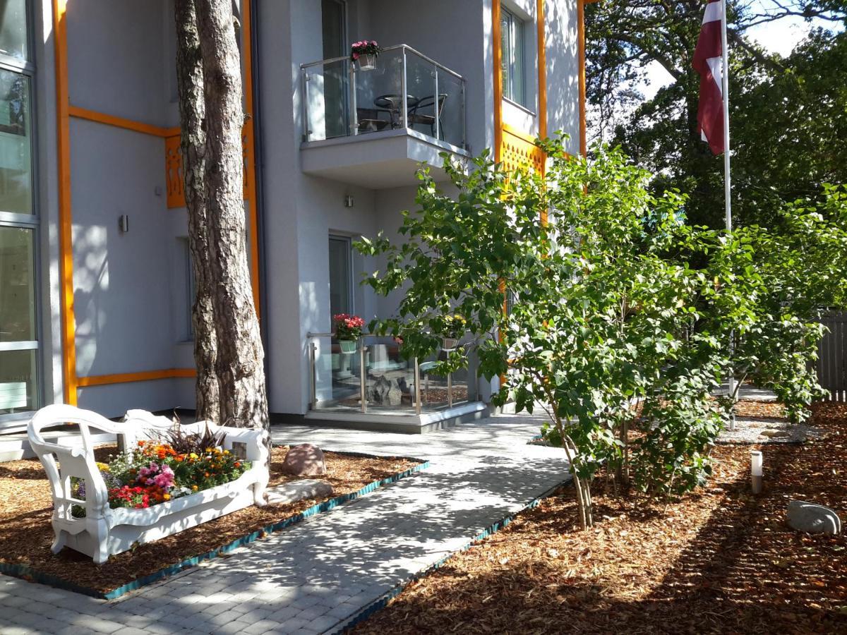 Villa Florance Apartments With Terraces & Parking Ventspils Exterior foto