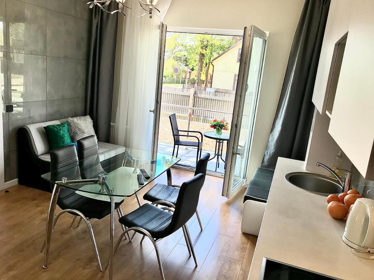 Villa Florance Apartments With Terraces & Parking Ventspils Exterior foto
